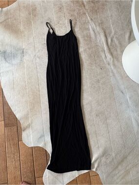 Classic Black Slip Maxi Dress with Spaghetti Straps basics Size 6 Medium